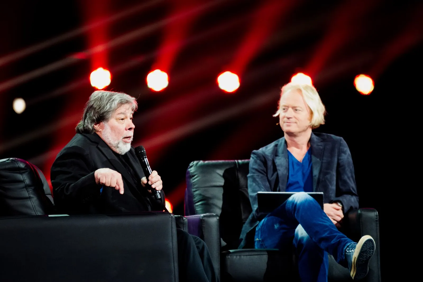 A conversation on stage
