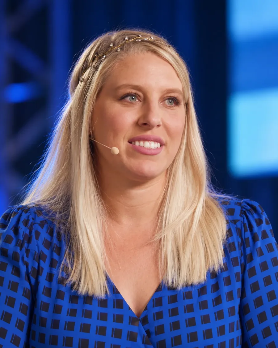 Jess Ekstrom speaking at Leadercast