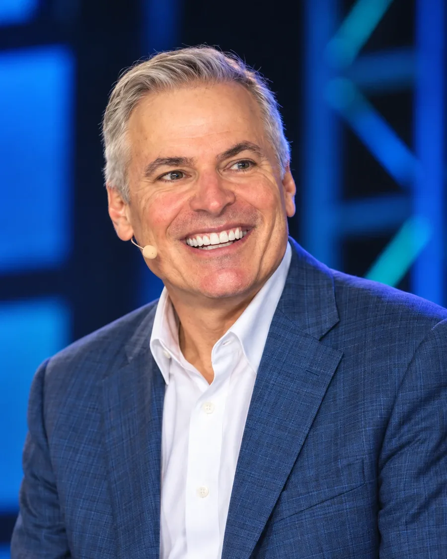 Patrick Lencioni speaking at Leadercast